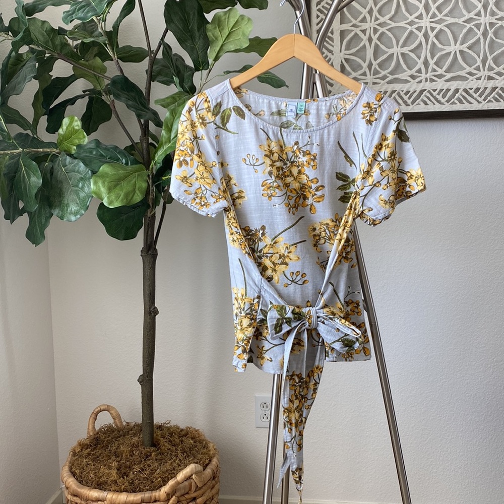 Susina || Floral Tie Top